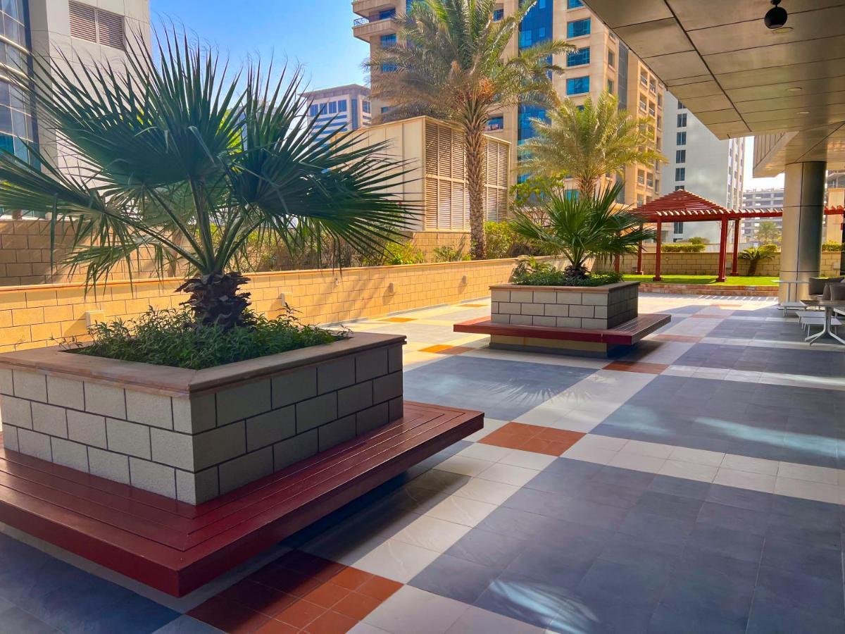 La Buena Vida Marina: Luxe 1BD with Spectacular Sea Views Apartment Dubai Exterior photo